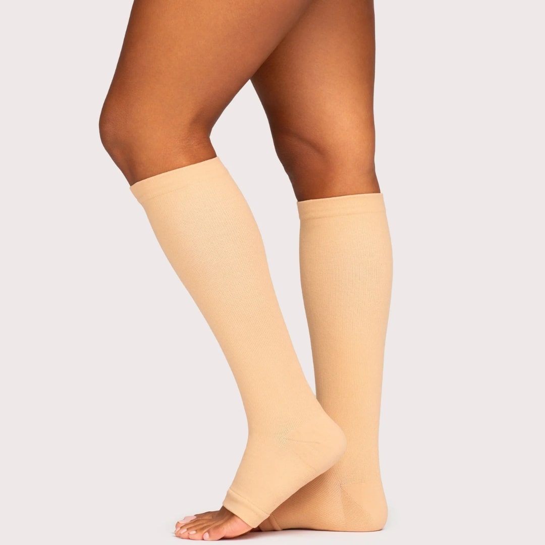 Fini les jambes lourdes et douloureuses – Chaussettes de compression Soxelle (Ouverte) - Soxelle